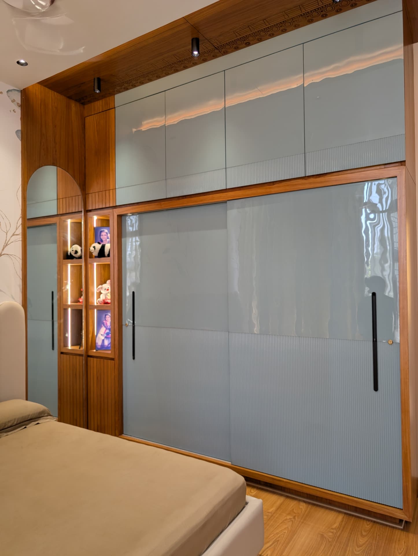 Mr. Praveen's Residence — Bespoke wardrobe joinery